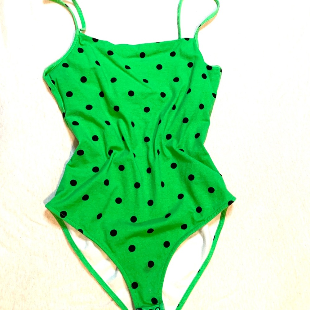 Slim polka dot green bodysuit
